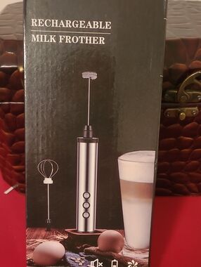 Rechargeable Professional Milk Frother - Brand New (Silver)